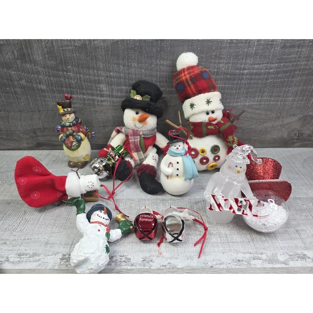 Vintage Christmas Ornament Lot Rustic Figurines Snowmen Holiday Decor b209